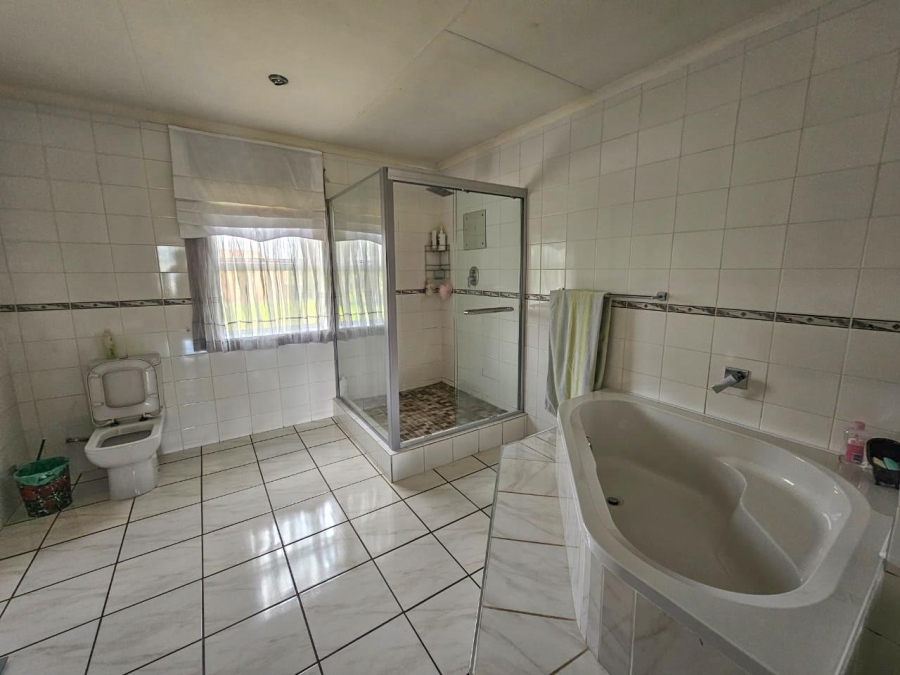 3 Bedroom Property for Sale in Oranjeville Free State